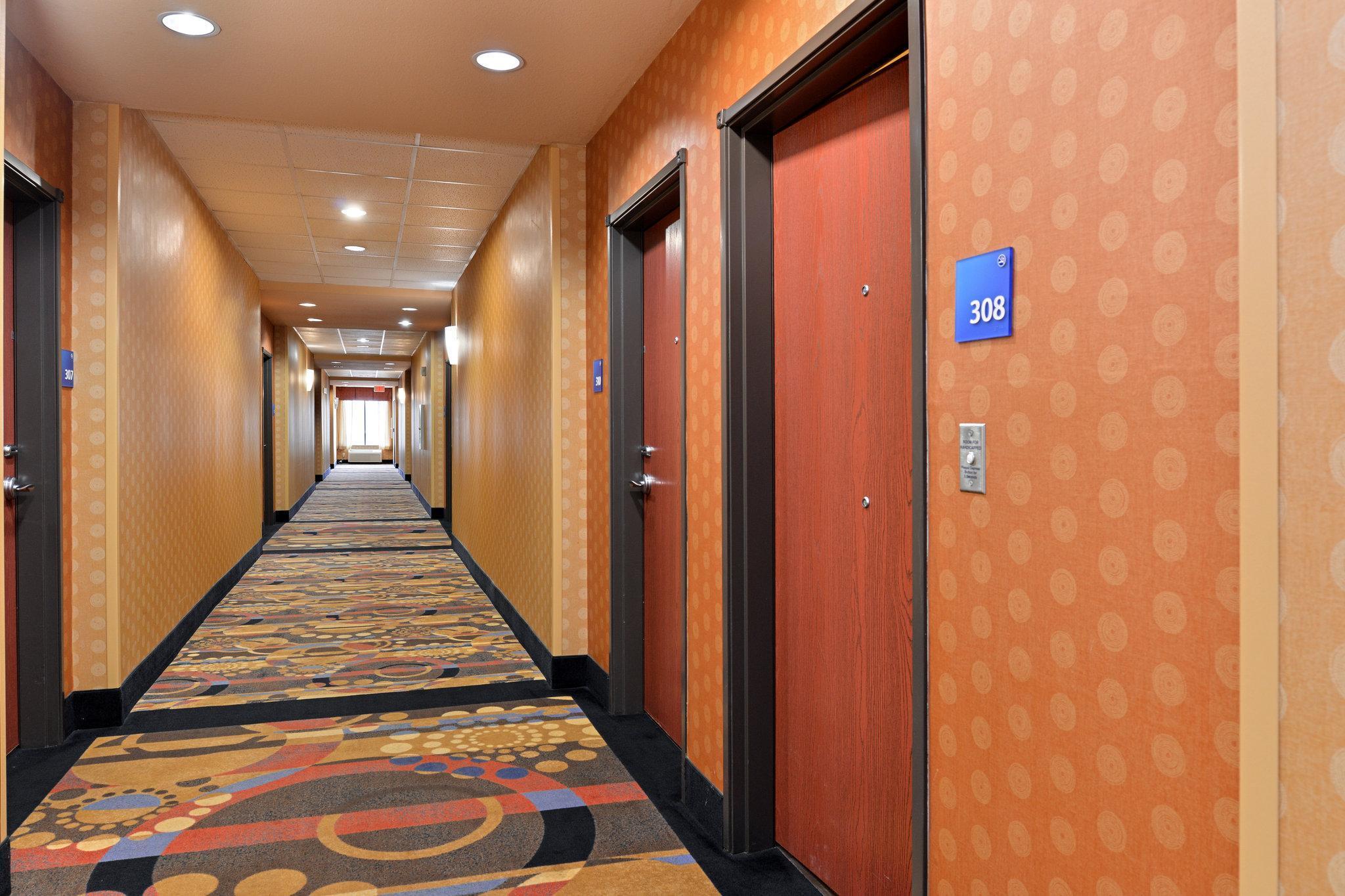 Holiday Inn Express & Suites Van Buren-Fort Smith Area, An Ihg Hotel Extérieur photo