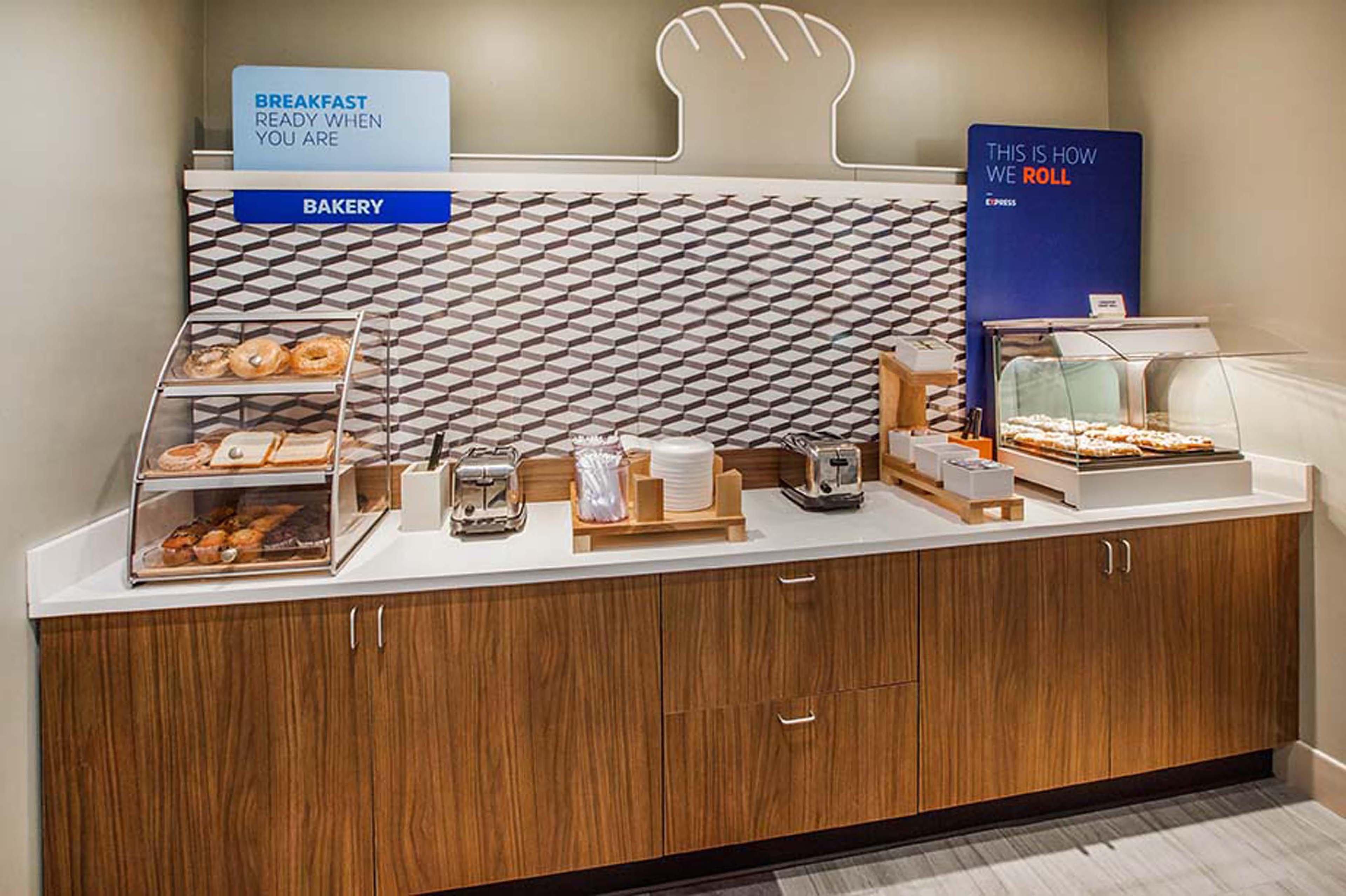 Holiday Inn Express & Suites Van Buren-Fort Smith Area, An Ihg Hotel Extérieur photo